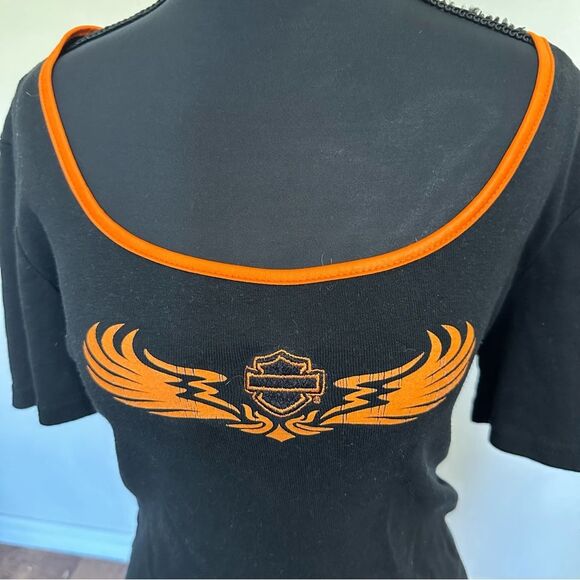Harley-Davidson Black and Orange Crop Graphic Tee - Picture 2 of 5
